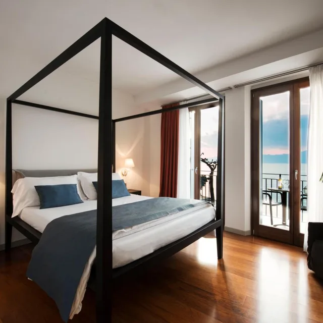 Deluxe, Double Bed, Lake View, Hotel del Porto 2/7