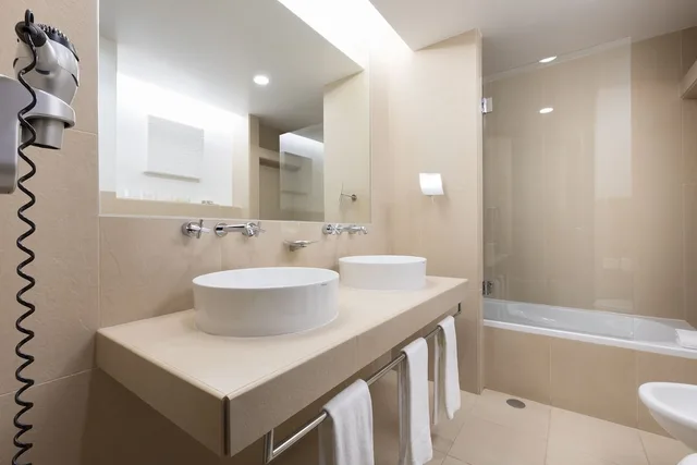 Connecting, Plus, Family, NAU Sao Rafael Suites 3/3