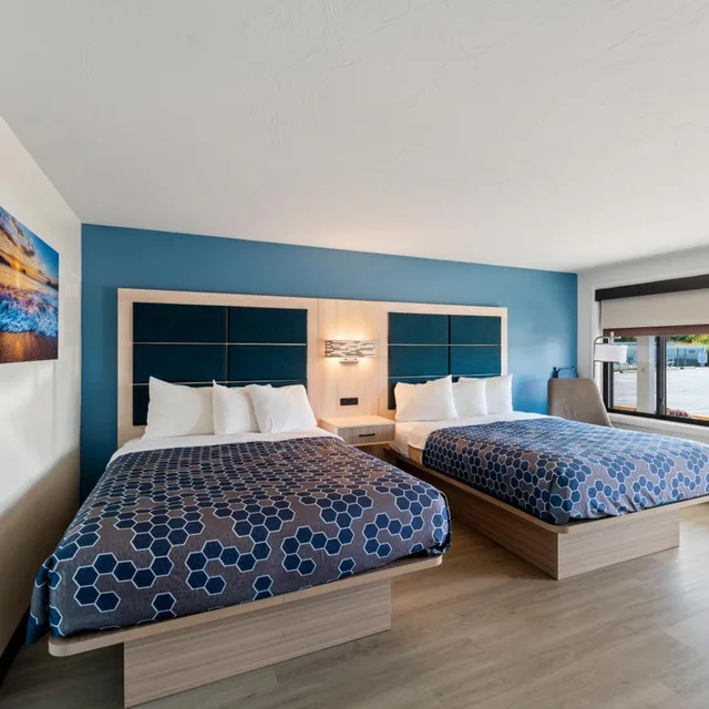 Plantation, 2 Queen Beds، Pilgrim Sands on Long Beach 1/1