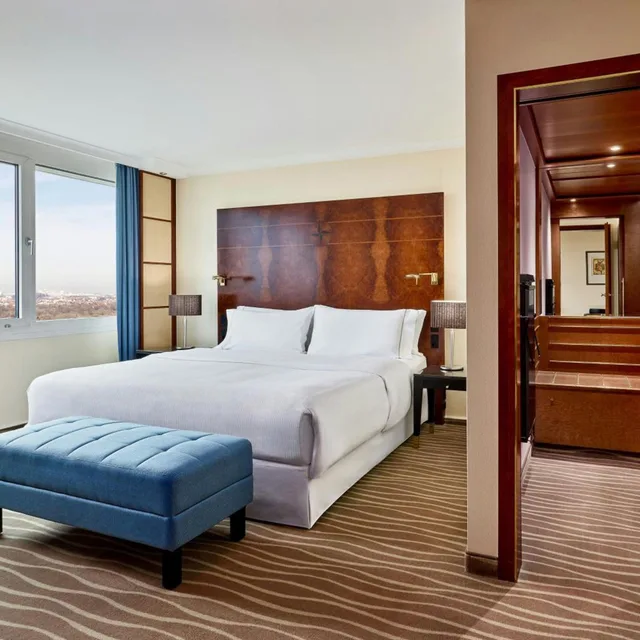 1 Bedroom, Westin, Suite, King Bed، The Westin Grand Munich 2/6