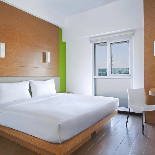 Smart Room Hollywood, Hotel Amaris Embong Malang 1/7