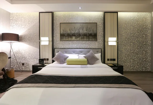 جناح ملكي بسرير كينج، فندق قصر الواحة(LE DIYAR Al Waha Hotel Riyadh) 1/4