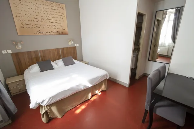 غرفة تقليدية بسرير مزدوج بإطلالة على الفناء، Chalet de L Isere 5/8