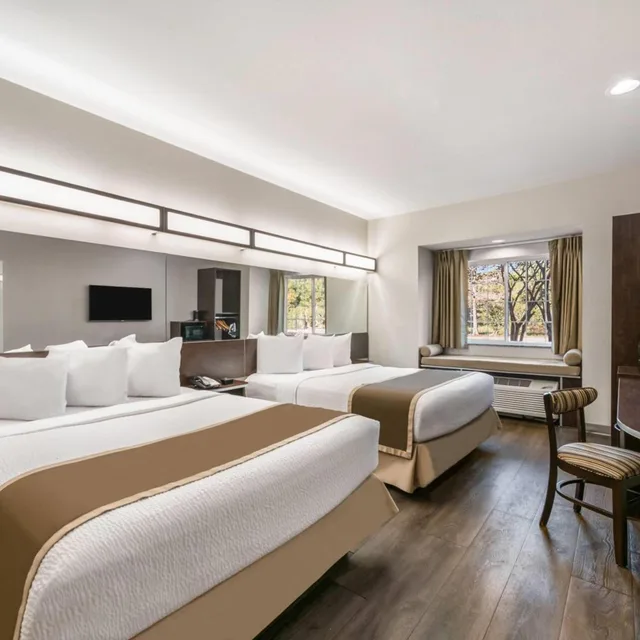 غرفة بسريرين كوين لذوي الإعاقة، Microtel Inn and Suites By Wyndham Pearl River /Slidell 4/10