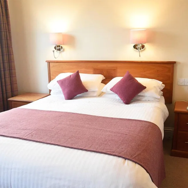 غرفة سوبيريور بسرير مزدوج بإطلالة على البحر، The Royal Hotel, Portree 4/9