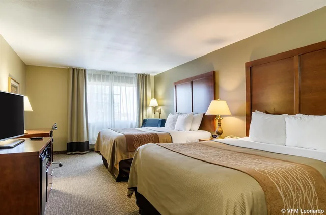 غرفة بسريرين كوين، Best Western Emporia Inn 1/1
