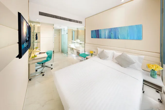 Plus, Premier, iclub Mong Kok Hotel 2/2