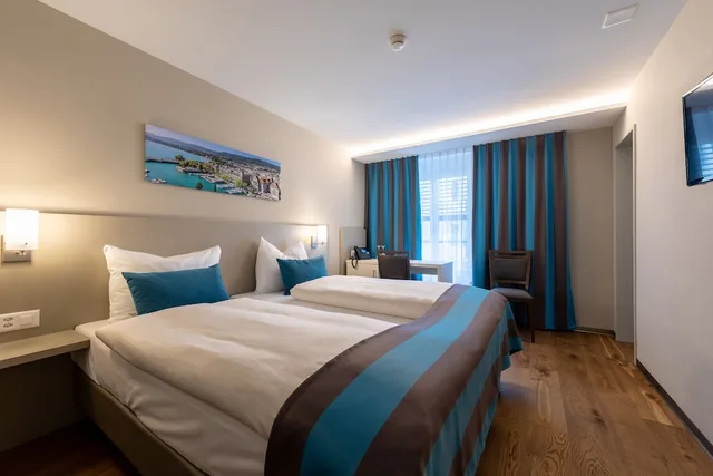 غرفة بسريرين منفصلين، Trip Inn Zurich Hotel 1/3