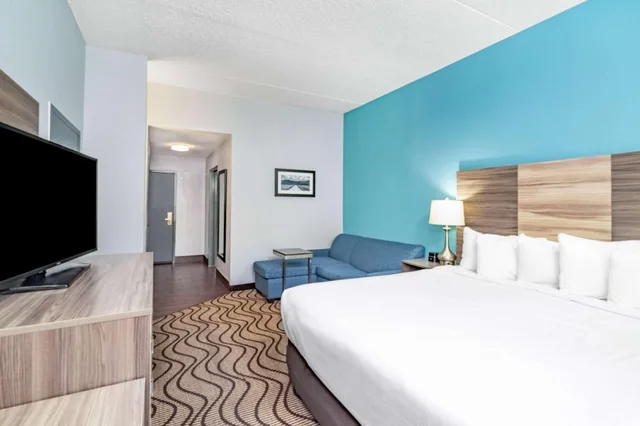 غرفة بسرير مزدوج، La Quinta Inn & Suites by Wyndham Sevierville / Kodak 1/5