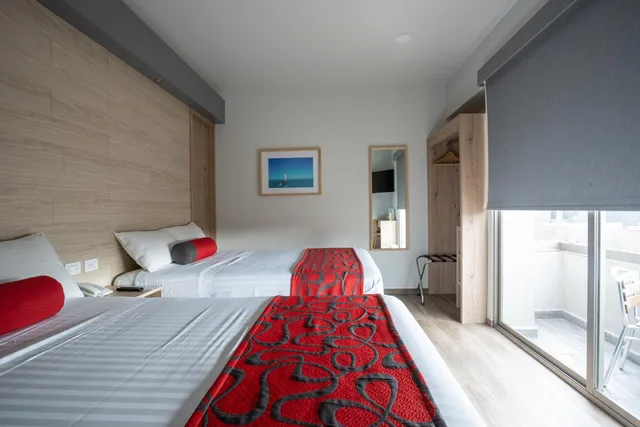 Room, 2 Double Beds, Hotel Roble 1/8