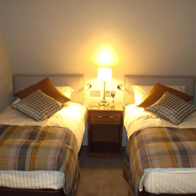 غرفة عائلية، Cruachan Hotel 5/9