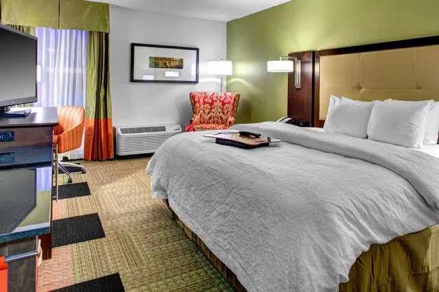 غرفة بسرير مزدوج، Hampton Inn Columbia Downtown 1/1