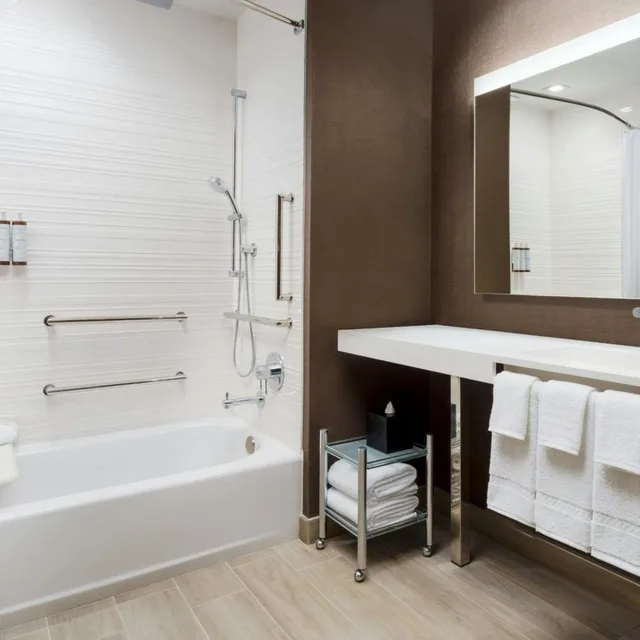 Room, 2 Queen Beds, Bathtub, Accessible, AC Hotel St. Petersburg 4/5