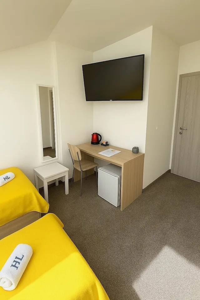 غرفة سوبيريور بسريرين منفصلين، London Rooms Zagreb Airport 1/7