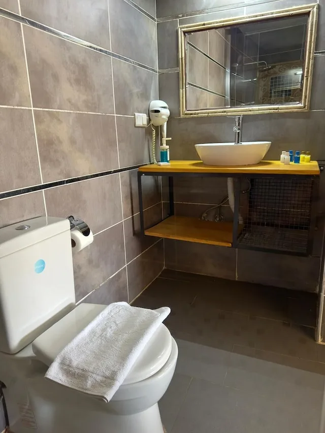 غرفة غراند ديلوكس بسرير كينج، Rebetika Hotel 8/8