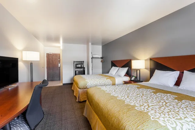 غرفة بسريرين كوين، Days Inn Suites By Wyndham Lancaster Amish Country 1/5