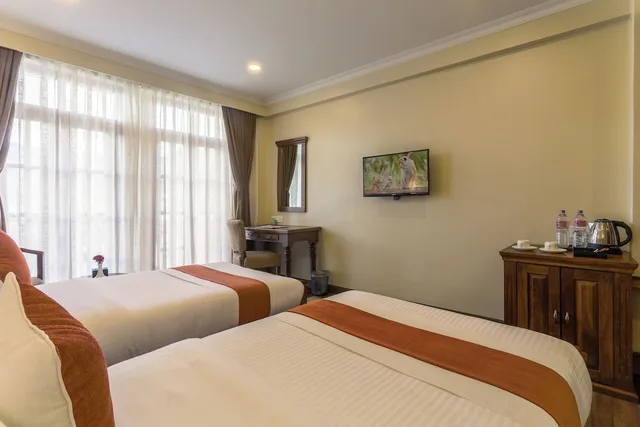 Family, 1 Double and 1 Single Bed, Hotel Portland 3/4