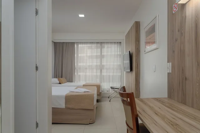 غرفة بريميوم بسرير مزدوج وسرير فردي بإطلالة على المدينة، Hotel Praia Bonita Jatiuca 6/10