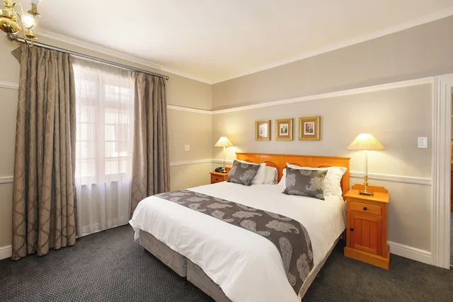 جناح رئاسي بسرير كوين، Cumberland Hotel Worcester 1/6