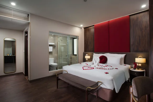 Deluxe, Double or Twin Bed, City View, Hanoi L Heritage Diamond Hotel Spa 5/10