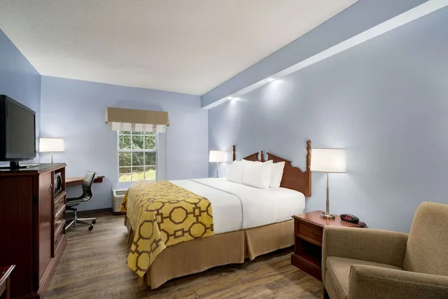 جناح بسرير كينج بغرفة نوم واحدة، Baymont By Wyndham Henderson Oxford 2/4