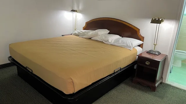 غرفة قياسية بسرير كينج، Relax Inn Motel And Bar 1/5