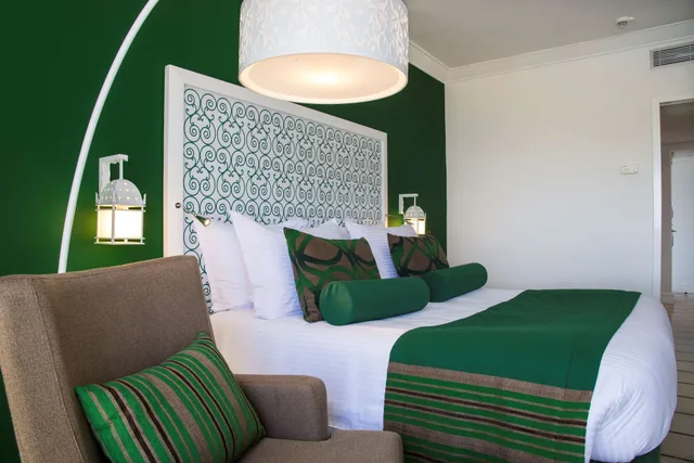 غرفة بريميوم بشرفة، Radisson Blu Resort and Thalasso Hammamet 5/9