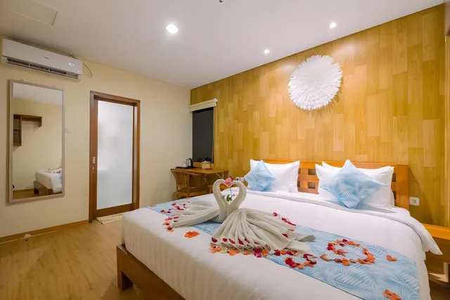Standard, King Bed, Pool Access، Caroline Guest House 1/1