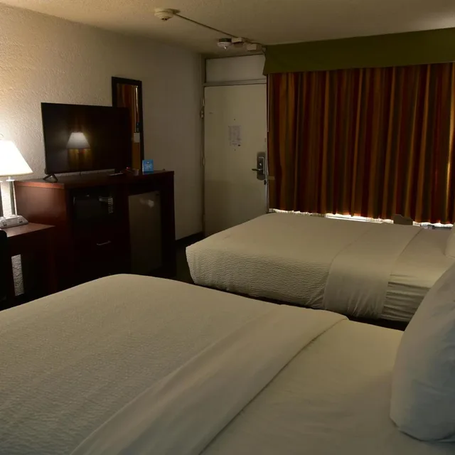 جناح بغرفتي نوم لذوي الإعاقة، Days Inn by Wyndham Stuart 4/5