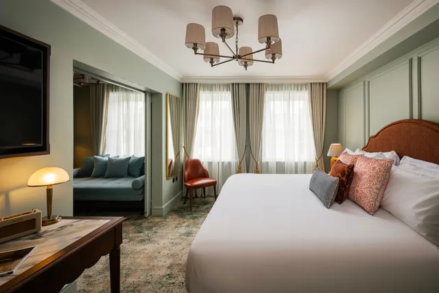 جناح جونيور ديلوكس بسرير كينج بإطلالة على المدينة، The Castle Hotel Windsor 2/7