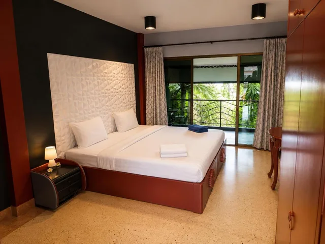 غرفة بسرير مزدوج بحمام خاص، Momento Resort 4/6