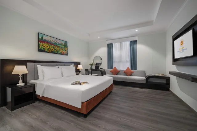 غرفة ديلوكس بسرير كينج، BlueSun Danang Beach Hotel 7/10