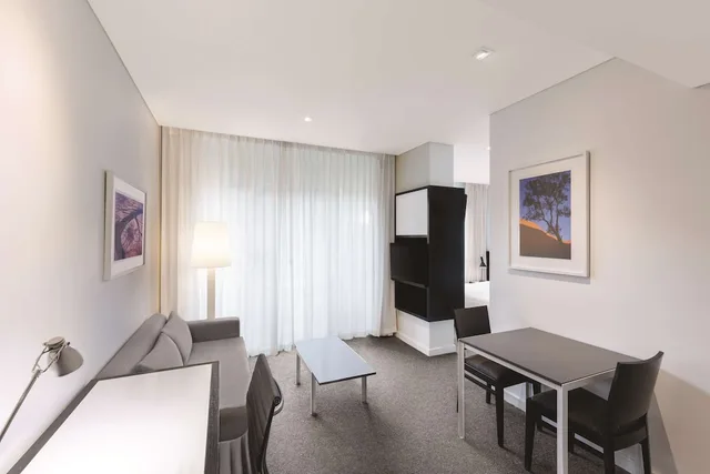 شقة بسرير كينج بغرفة نوم واحدة، Adina Apartment Hotel Perth 5/7