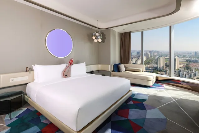 Spectacular, King Bed, City View, High Floor، W Suzhou 4/10