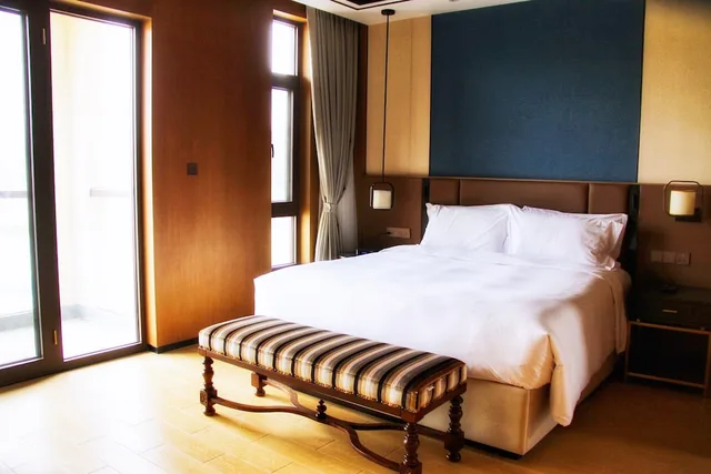 Room, 3 King Beds, Outdoor Pool، Holiday Inn Resort Maoshan Hot-Spring 1/3