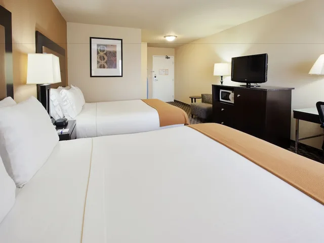 غرفة قياسية بسرير كينج، Holiday Inn Express Union City(San Jose) 3/3