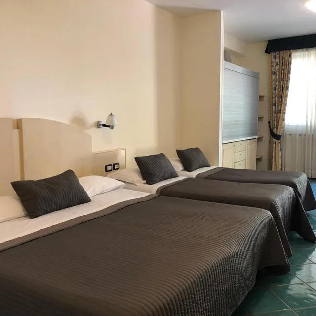 غرفة ثلاثية، Agave Hotel Residence Inn 1/4