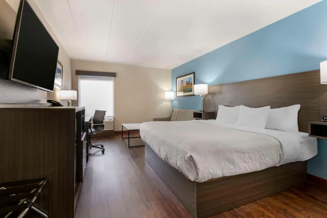 Smart, King Bed, Accessible، Best Western Plus South Holland/Chicago Southland 1/4