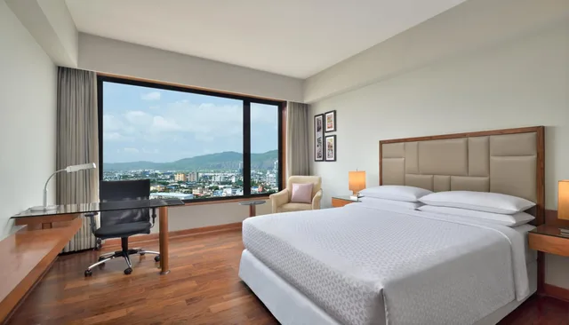 غرفة ديلوكس بسرير كينج، Four Points By Sheraton Navi Mumbai Vashi 4/5