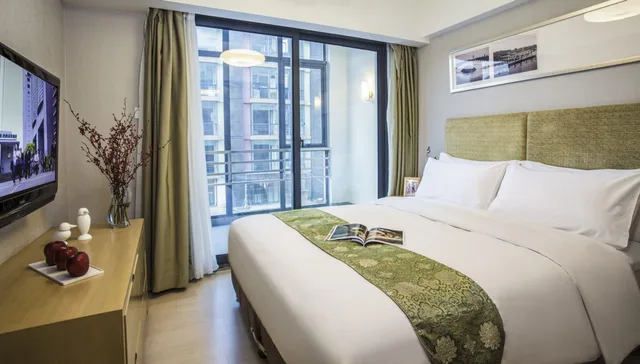 غرفة تنفيذية بسرير كينج بغرفة نوم واحدة، Citadines Zhuankou Wuhan 2/3