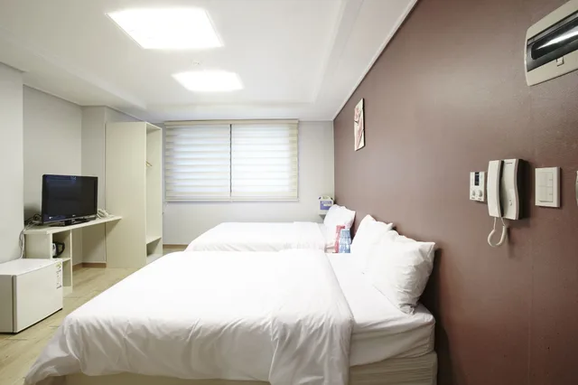 غرفة عائلية بسريرين مزدوجين، Yeongdeungpo Vip Hotel 6/10