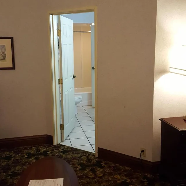 جناح بسريرين كوين وسرير كوين بغرفتين مع أريكة، Best Western Plus Dockside Waterfront Inn 3/3