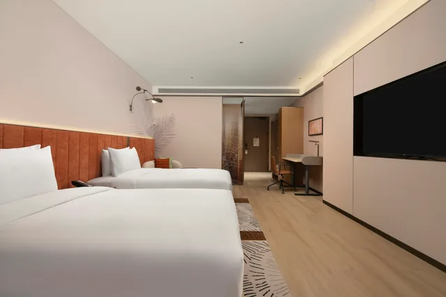 غرفة بسريرين منفصلين، Hilton Garden Inn Urumqi Railway Station 1/4