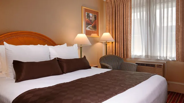 غرفة قياسية بسرير كوين لذوي الإعاقة، SureStay Plus Hotel By Best Western Brandywine Valley 3/6