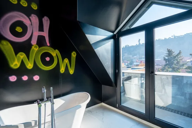 جناح بسرير كينج مع أريكة، Platforma Design Hotel 9/9