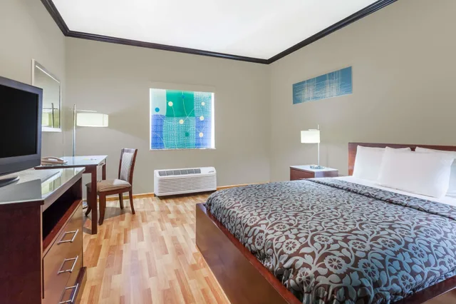 غرفة بسرير كوين لذوي الإعاقة، Days Inn And Suites Marquez 1/4