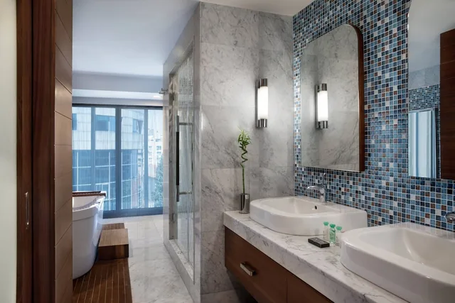 جناح تنفيذي بسرير كينج للمدخنين، Renaissance Izmir Hotel 8/10