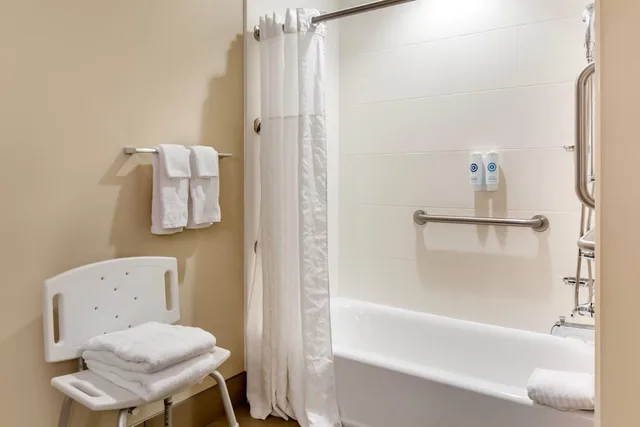Suite, 2 Queen Beds, Accessible, Comfort Suites Florence - Cincinnati South 7/7