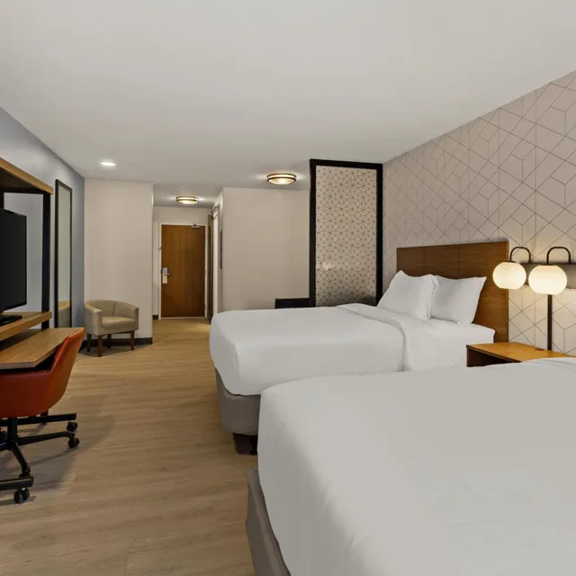 Suite, 2 Queen Beds, Bathtub, Accessible, Everhome Suites Brownsville 5/10