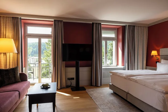 Cresta, Junior Suite, King Bed, Sofa, Balcony، Cresta Palace 1/5